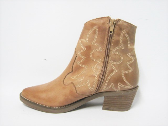 BOTÍN COWBOY MUSTANG CUERO | Mayka Moda tienda online