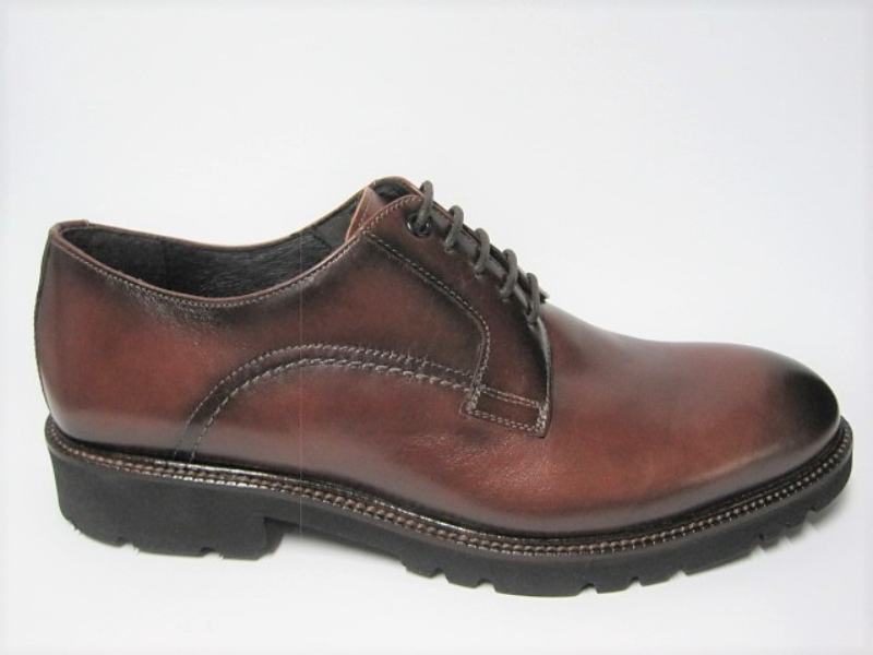Producto ZAPATO CORDON LUIS GONZALO 7438H CUERO