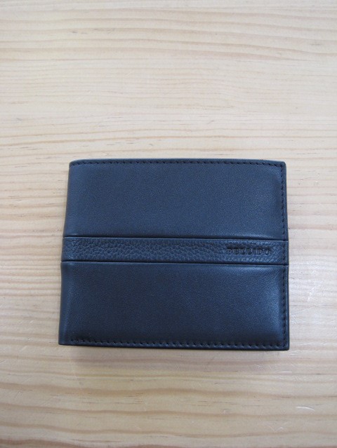 Producto AMERICANO TARJETERO SENCILLO NEGRO