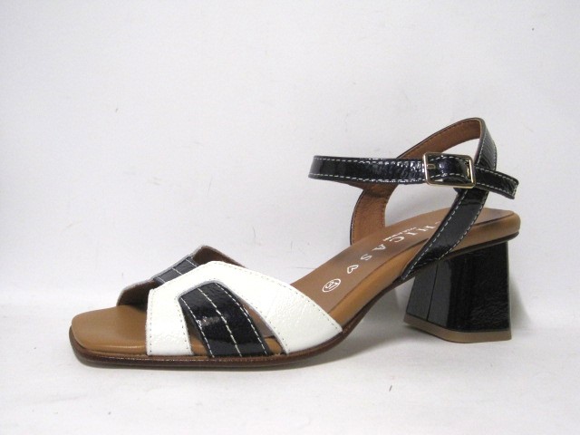 Producto SANDALIA TACON MEDIO D´CHICAS AZUL-BLANCO