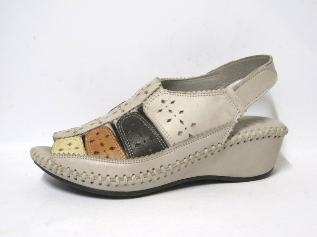 Producto SANDALIA CALADA 48H TIERRA