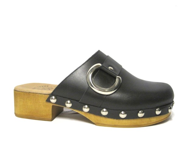 Producto ZUECO CON HEBILLA CARFU NEGRO