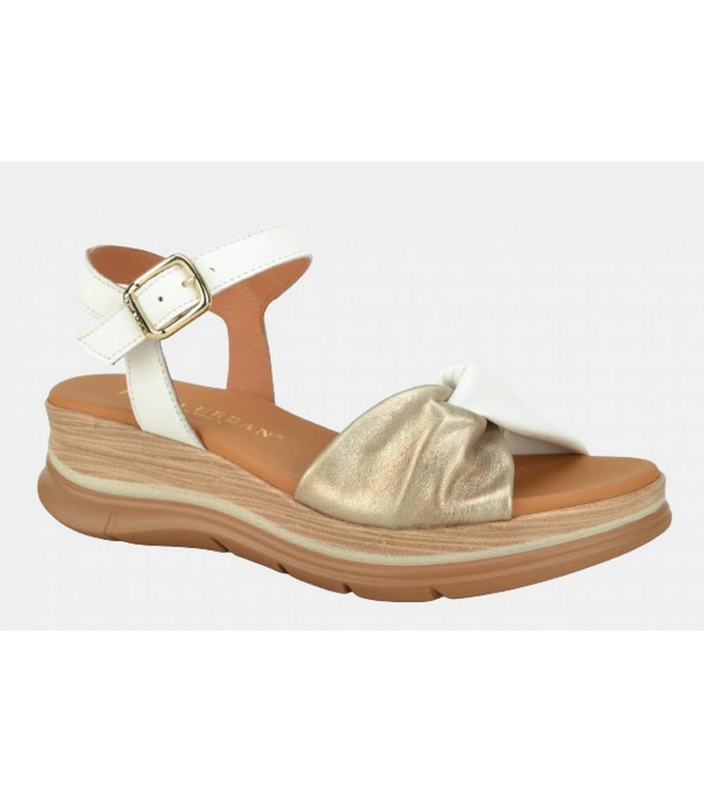 Producto SANDALIA CUÑA PAULA URBAN PLATINO/BLANCO