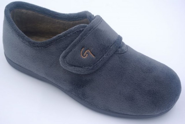 Producto ZAPATILLA CERRADA VELCRO GARZON GRIS