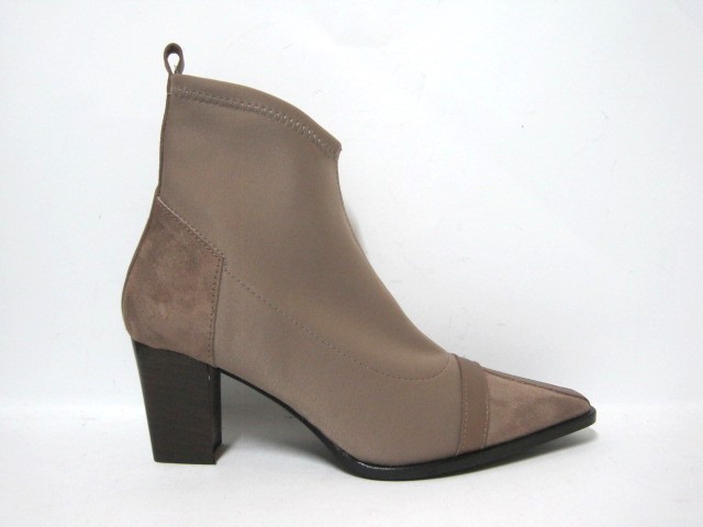 Producto BOTIN TACON BAJO DIBIA TAUPE
