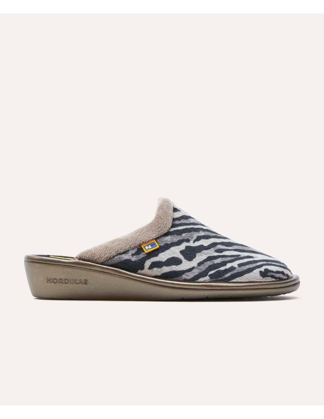 Producto ZAPATILLA DESCALZA TANZANIA NORDIKAS GRIS